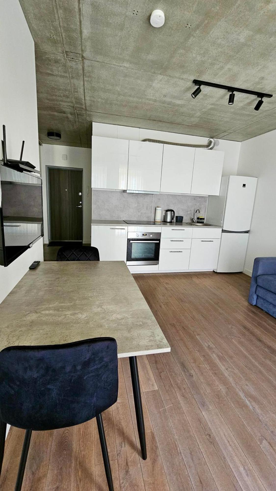 Zhouse Apartamentai Netoli Pc Akropolis Butas Vilnius